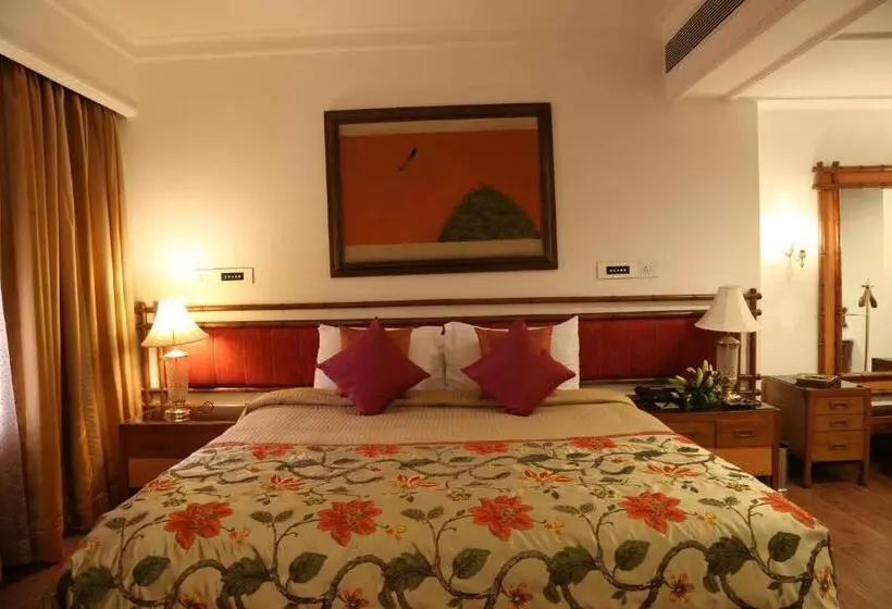 호텔 The Ashok, New Delhi