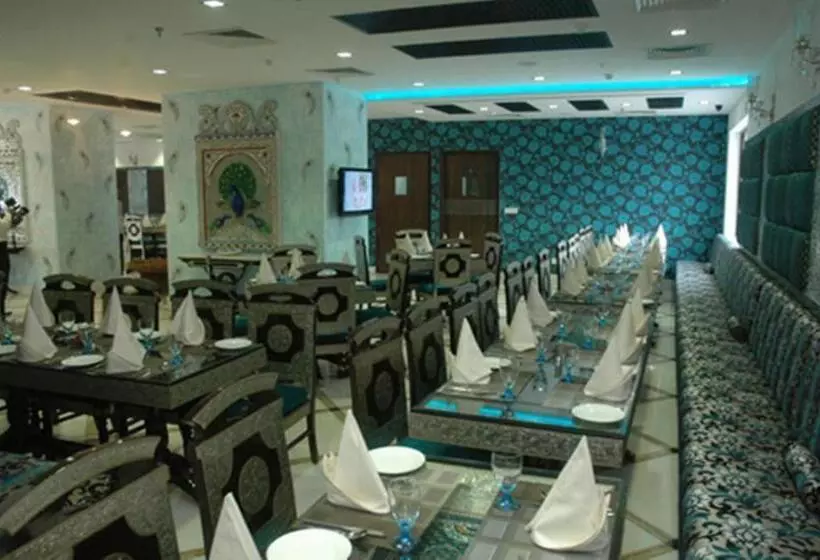 호텔 The Ashok, New Delhi