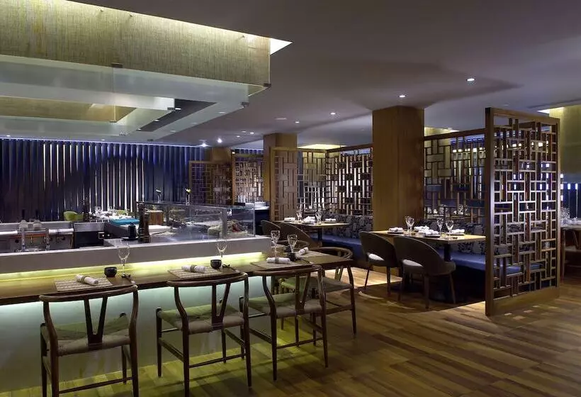 هتل The Park Kolkata