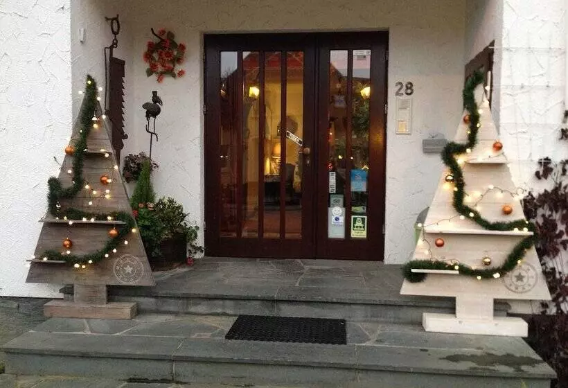 هتل Hostellerie Val Fleuri