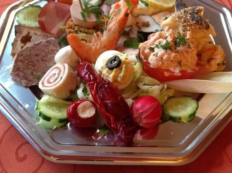 هتل Hostellerie Val Fleuri