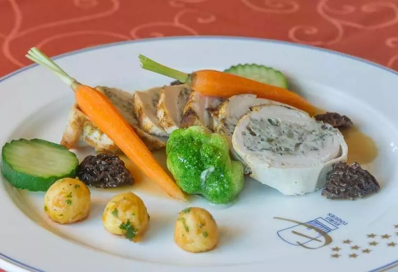 هتل Hostellerie Val Fleuri