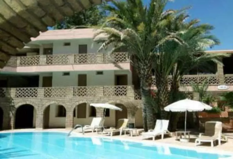 בית מלון כפרי Ouarzazate Le Tichka