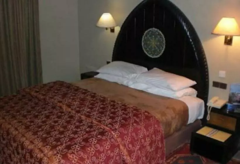 בית מלון כפרי Ouarzazate Le Tichka