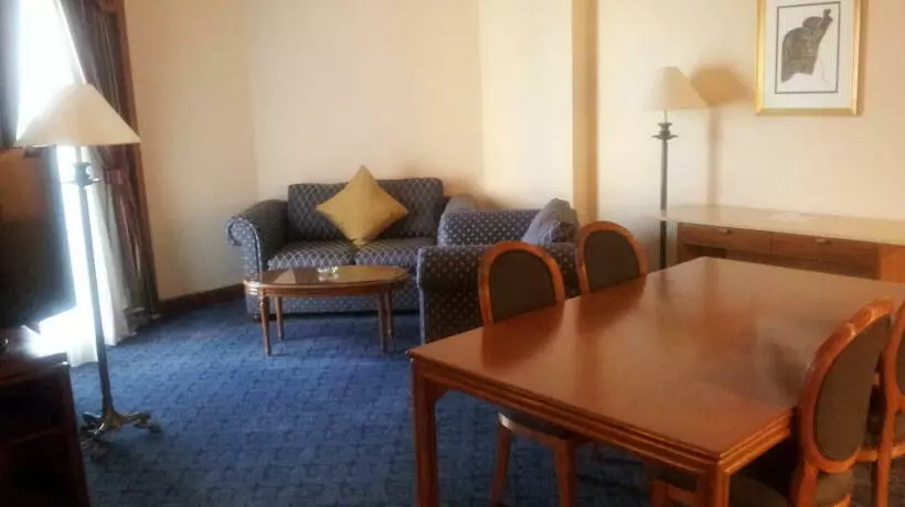 هتل Safir International