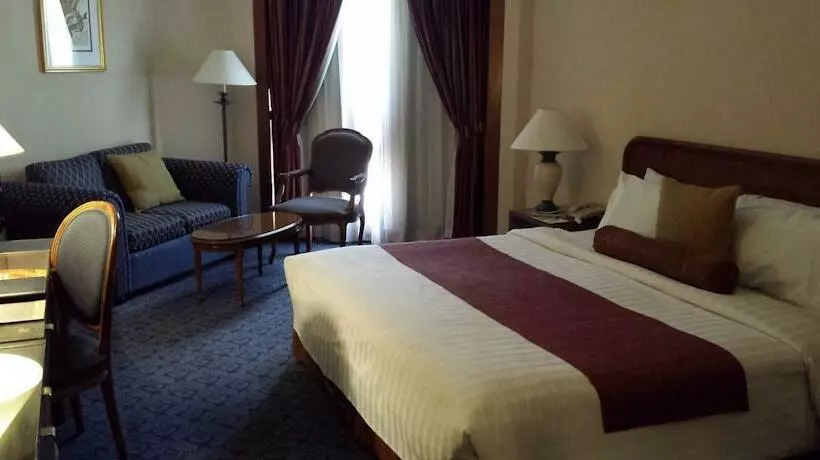 هتل Safir International