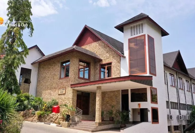 Travellers Beach Hotel & Club