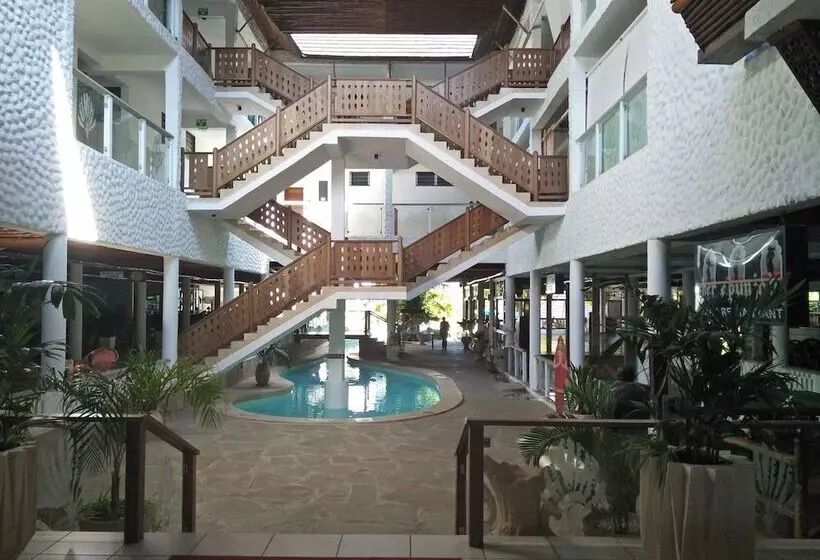 Travellers Beach Hotel & Club