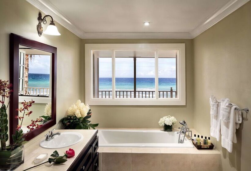 استراحتگاه Half Moon