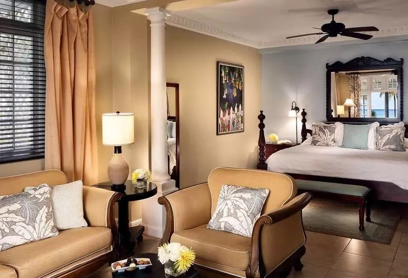 استراحتگاه Half Moon