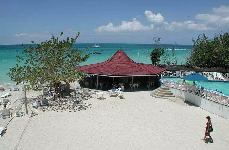 Negril Treehouse Resort