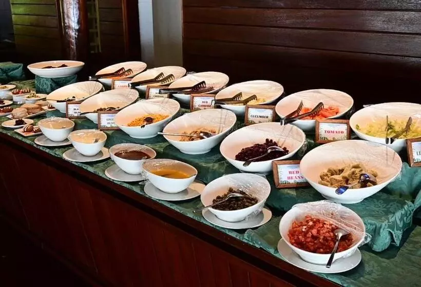 Gangehi Island Resort & Spa