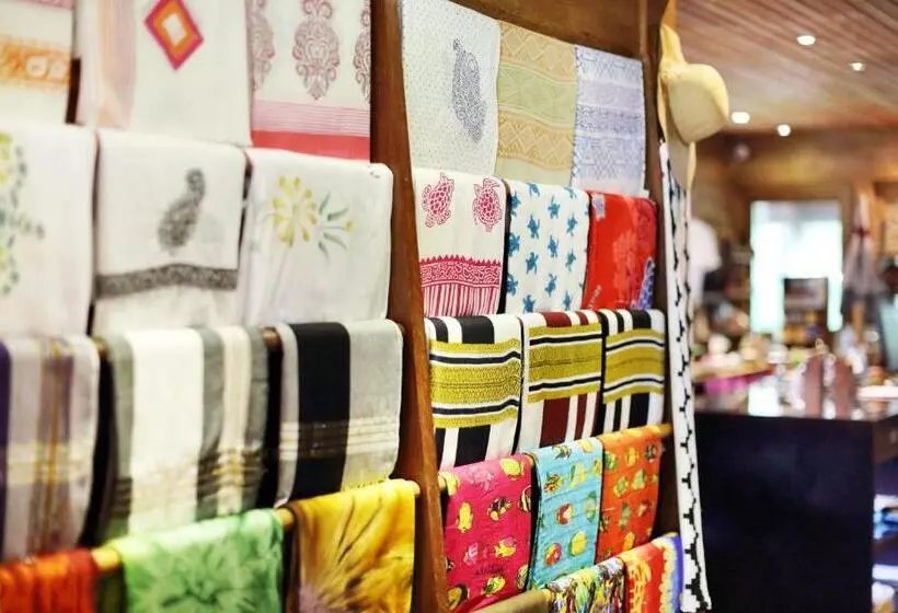 Gangehi Island Resort & Spa