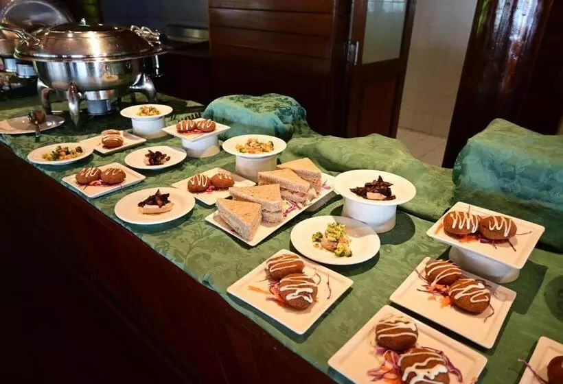 Gangehi Island Resort & Spa