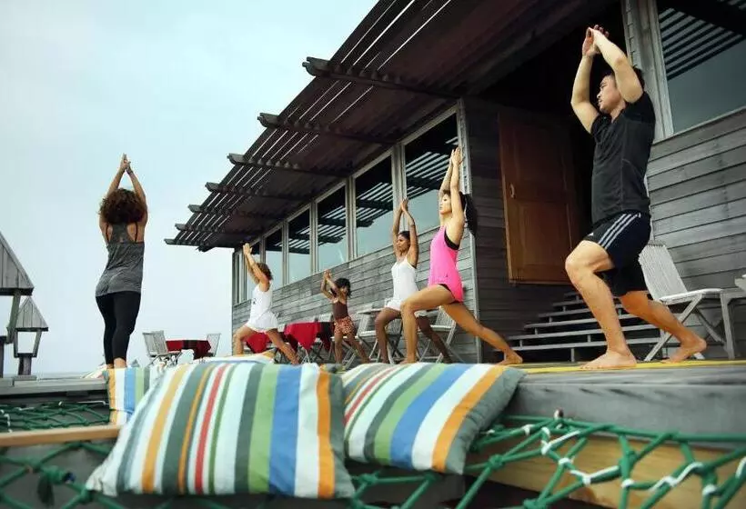 Gangehi Island Resort & Spa