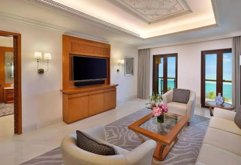 هتل Al Bustan Palace, A Ritzcarlton