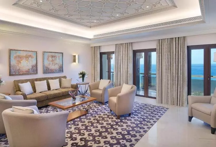 هتل Al Bustan Palace, A Ritzcarlton