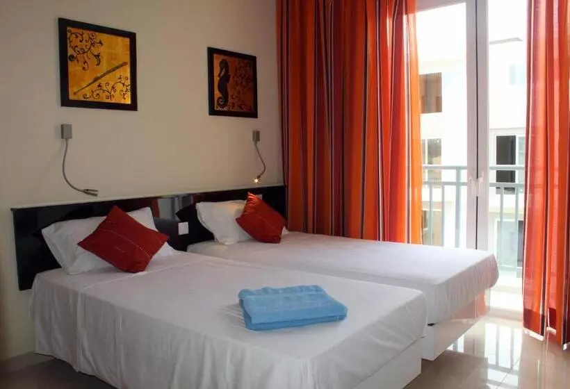 هتل Atlantis Lodge