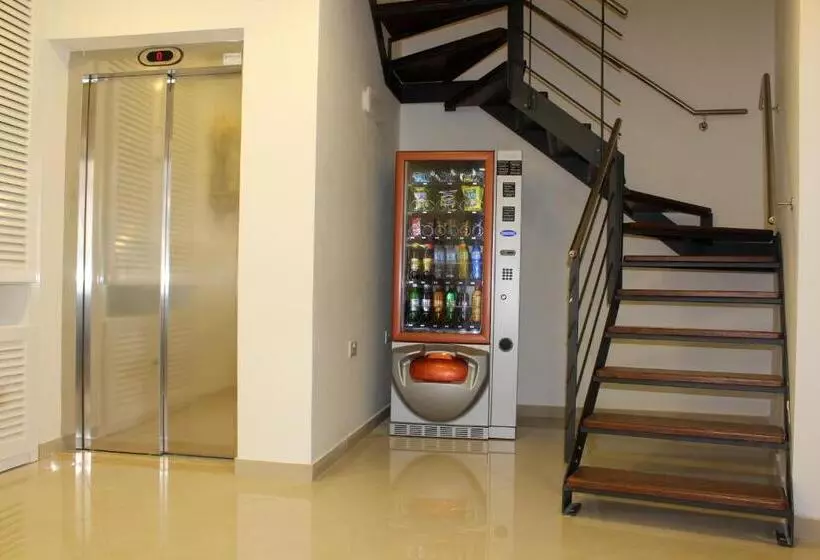 هتل Atlantis Lodge