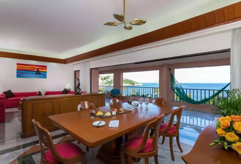 Hotel Barceló Huatulco - All Inclusive