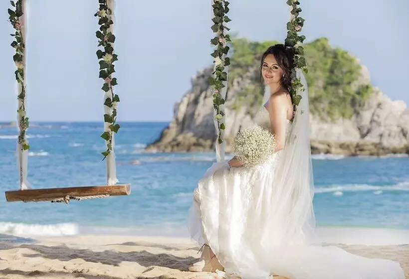 Hotel Barceló Huatulco - All Inclusive