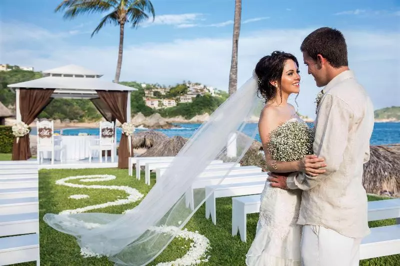 Hotel Barceló Huatulco - All Inclusive