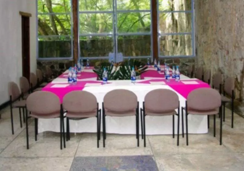 ホテル De La Borda