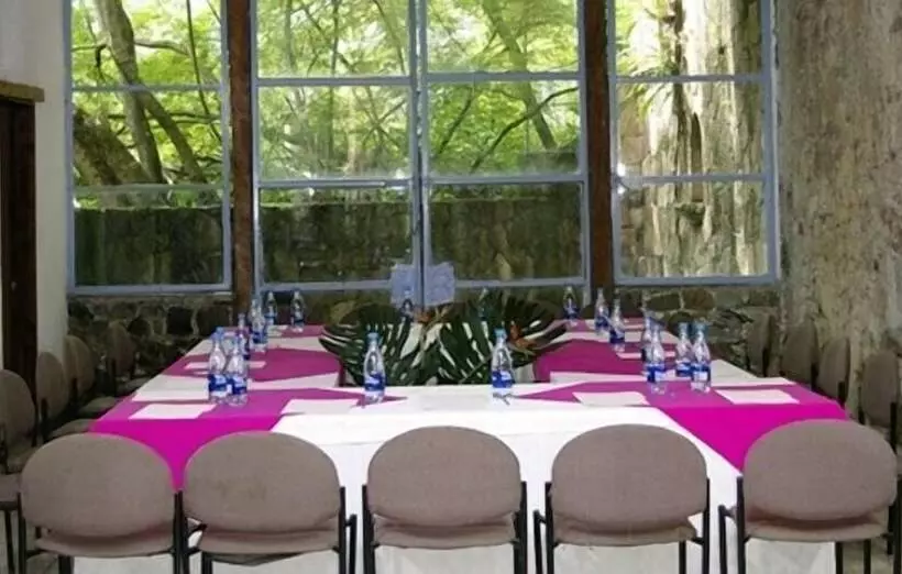 ホテル De La Borda