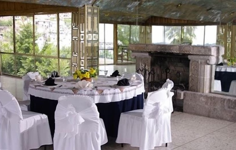 فندق De La Borda