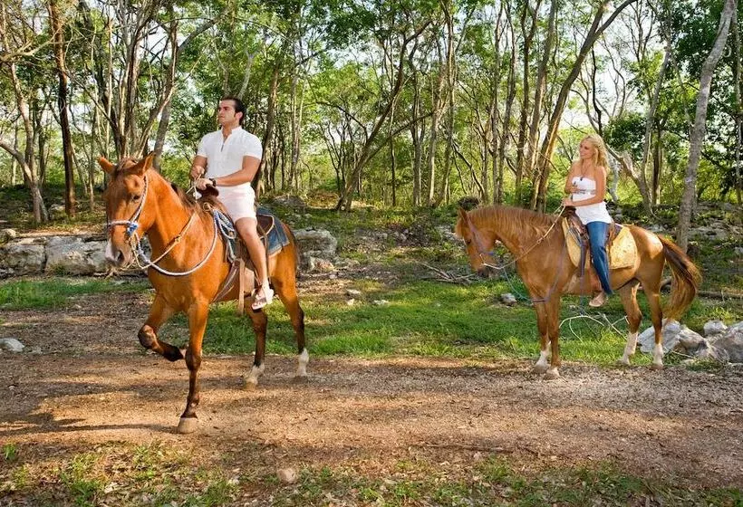 فندق Hacienda Uxmal Plantation & Museum