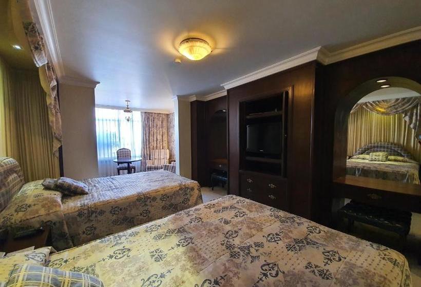 هتل Capital O La Estancia