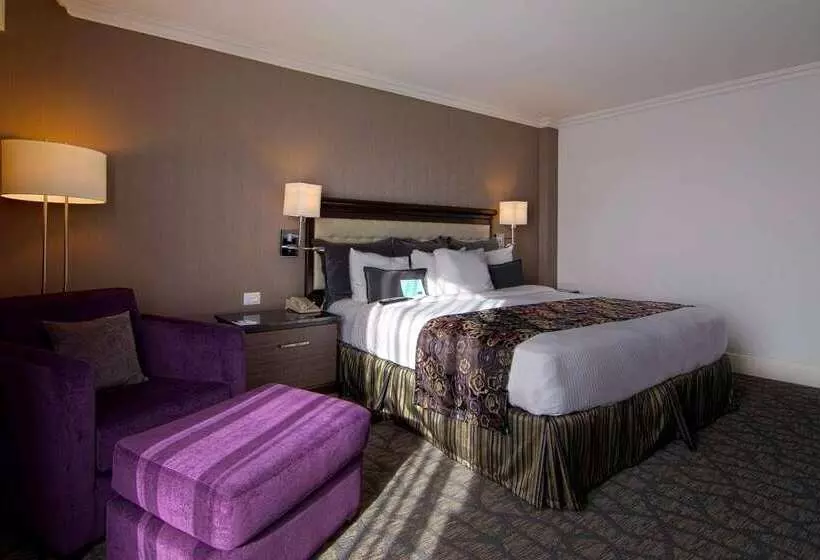 Hotelli Lucerna Tijuana