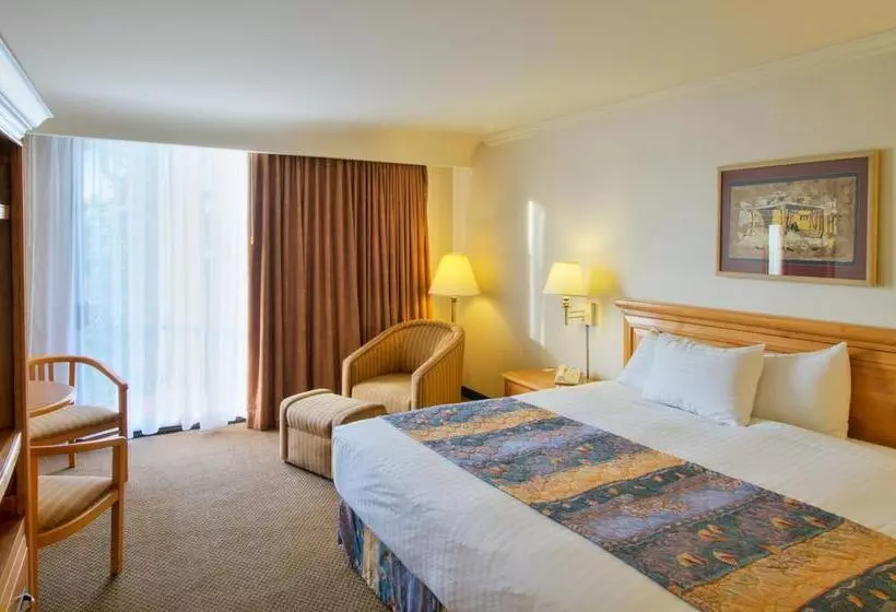 Hotelli Lucerna Tijuana