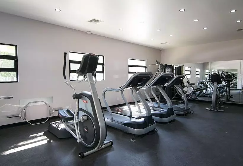 Hotelli Lucerna Tijuana