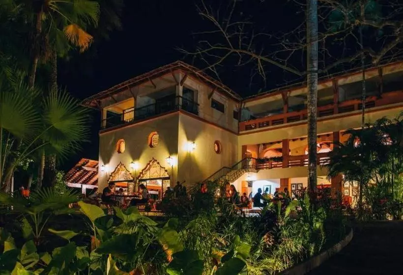 Mayaland Hotel & Bungalows