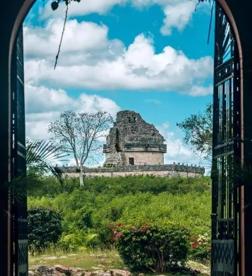 Mayaland Hotel & Bungalows