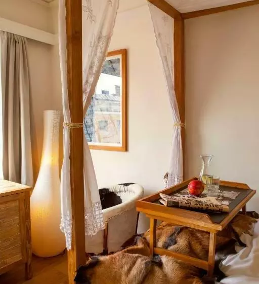 هتل Oslo Guldsmeden