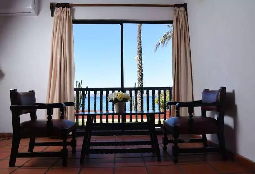 Hotelli Playa De Cortes