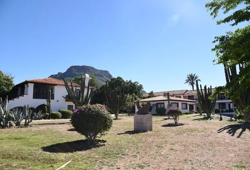 Hotelli Playa De Cortes