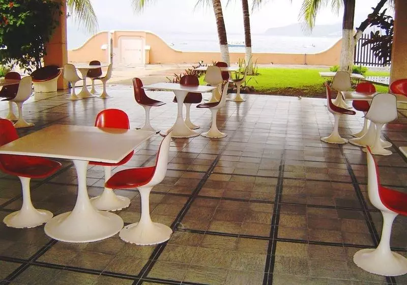 فندق Playa De Santiago