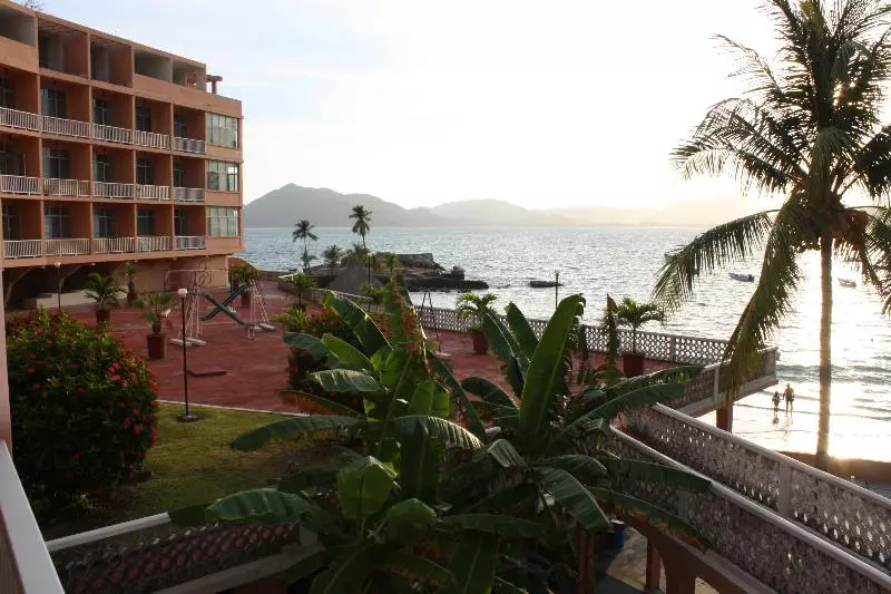 فندق Playa De Santiago