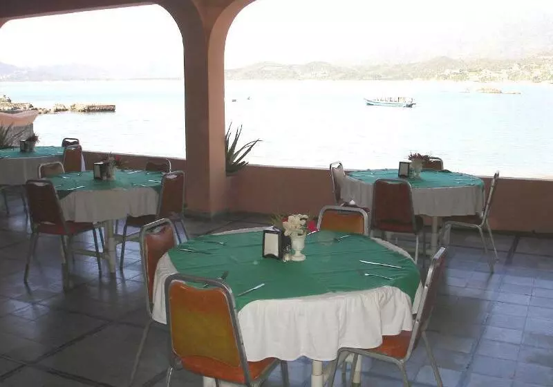 فندق Playa De Santiago