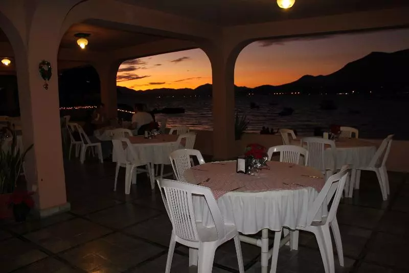 فندق Playa De Santiago