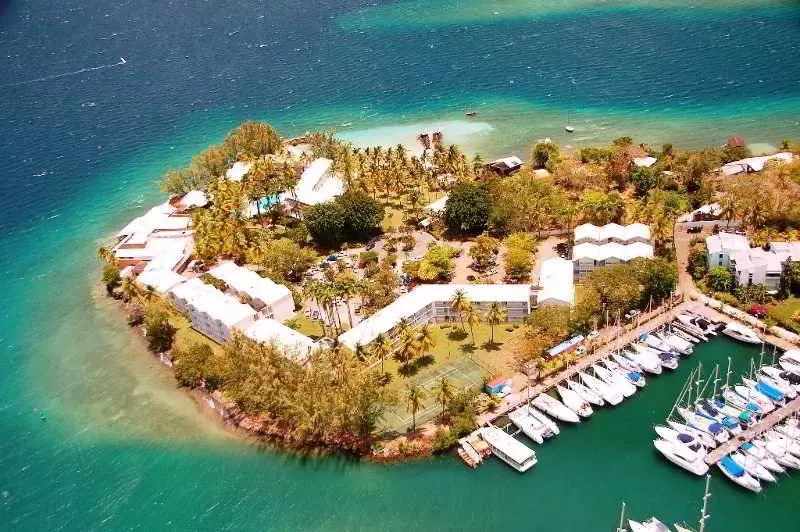 هتل Carayou Hôtel & Spa