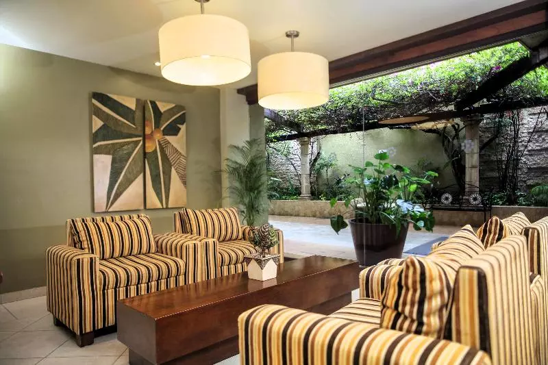 호텔 Suites Colonial