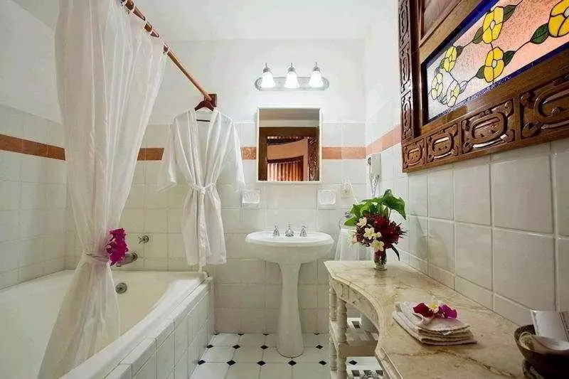 Mayaland Hotel & Bungalows