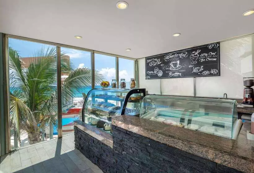 Kurort  Beach Palace All Inclusive