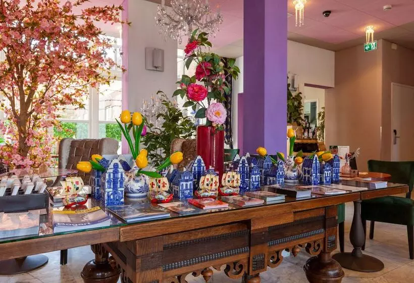 Grand Museum Hotel, Bw Signature Collection