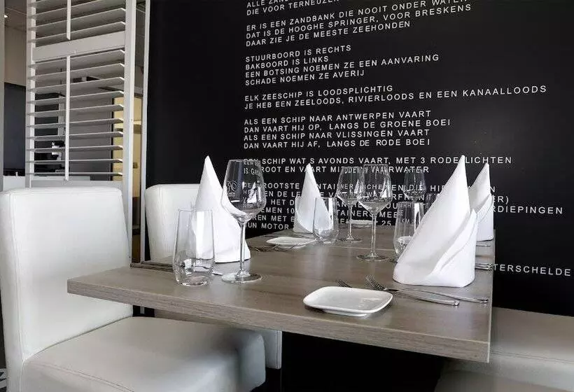 Churchill Hotel Terneuzen