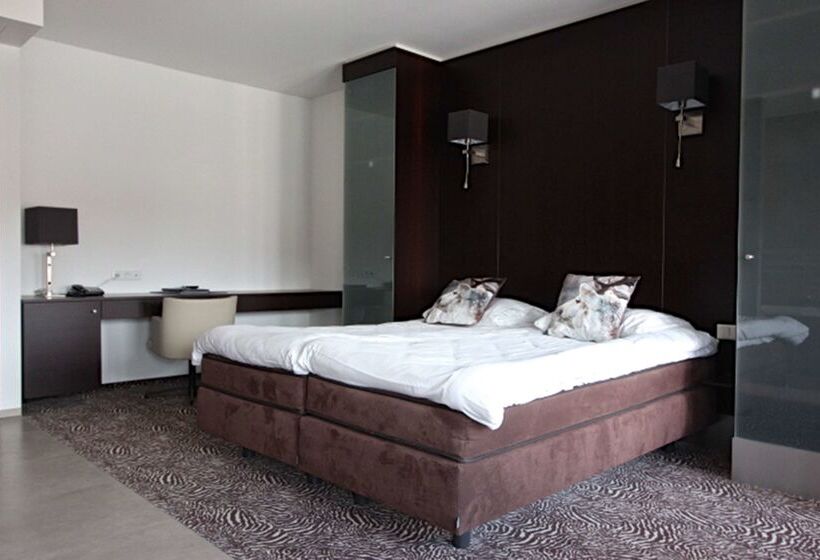 ホテル Golden Tulip West Ende